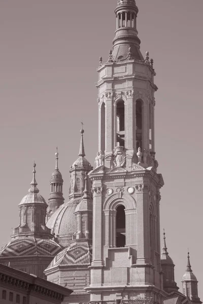 Pilar bazilika Katedrali Kilisesi; Saragossa; İspanya — Stok fotoğraf