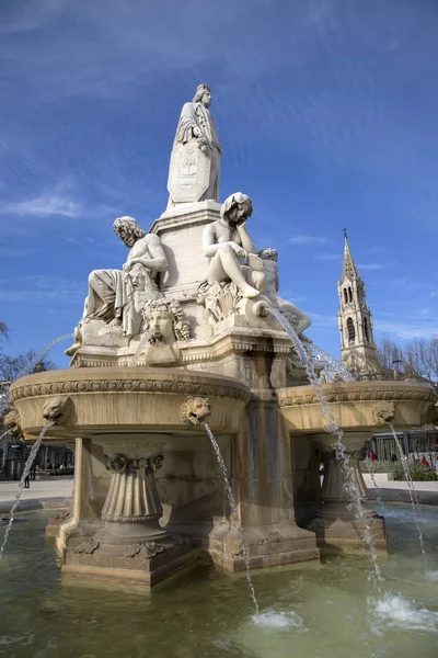 Fonte de Pradier, Esplanada Praça Charles de Gaulle, Nimes — Fotografia de Stock