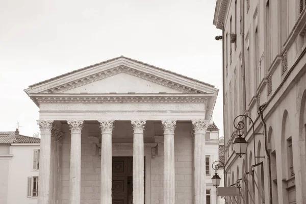 Maison Carree Roman Temple, Nimes, Francia — Foto Stock