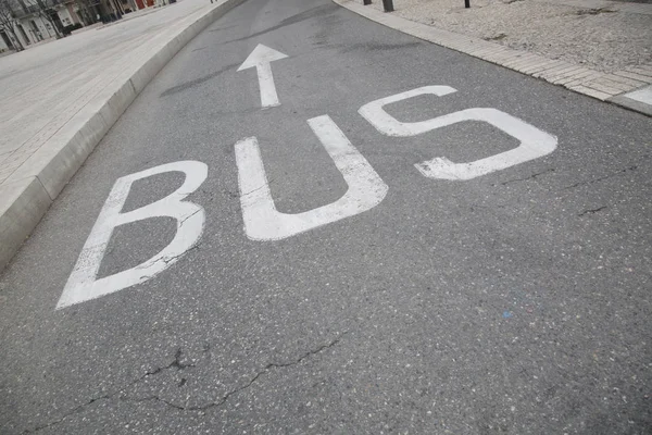 Panneau de voie d'autobus — Photo