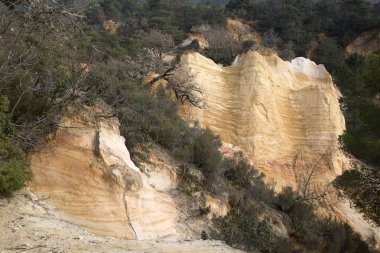 Rustrel, Provence yataklarında pembeler