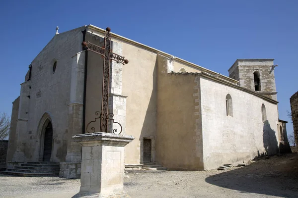 Menerbes Church, Provence; France — Zdjęcie stockowe