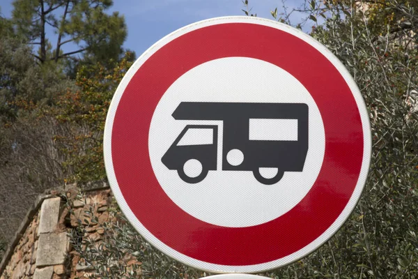 Caravana sinal de aviso — Fotografia de Stock