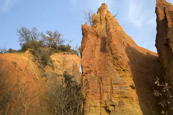 Rustrel, Provence yataklarında pembeler