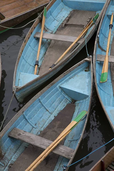 Roddbåtar för uthyrning, Oxford — Stockfoto