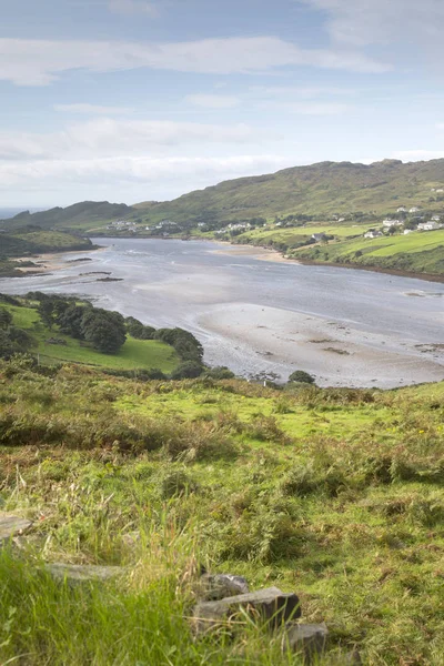 Teelin in der Nähe von carrick, donegal, irland — Stockfoto
