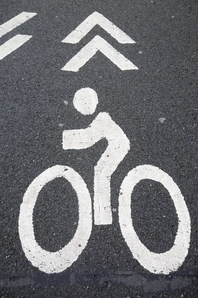 Aufgemaltes Fahrradschild — Stockfoto