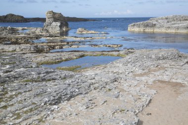 Ballintoy Harbour Beach; County Antrim; Kuzey İrlanda