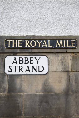 Royal Mile - Abbey Stand sokak işareti; Edinburgh