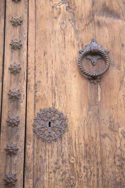 Kilise kapı kilidi, Pollenca, Mayorka — Stok fotoğraf