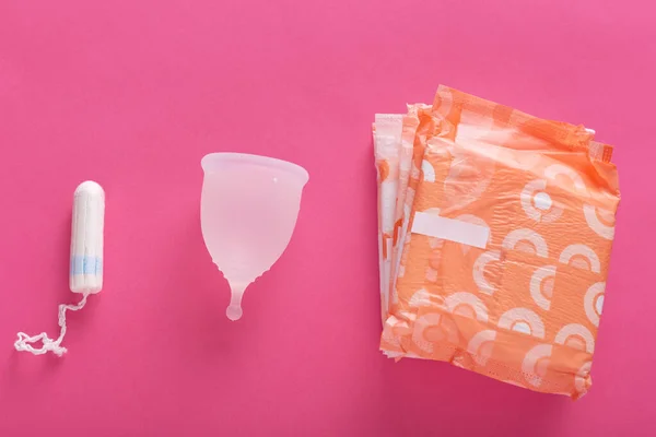 Студийный Снимок Женской Гигиены Менструационная Чашка Тампон Хлопка Гигиеническая Прокладка — стоковое фото