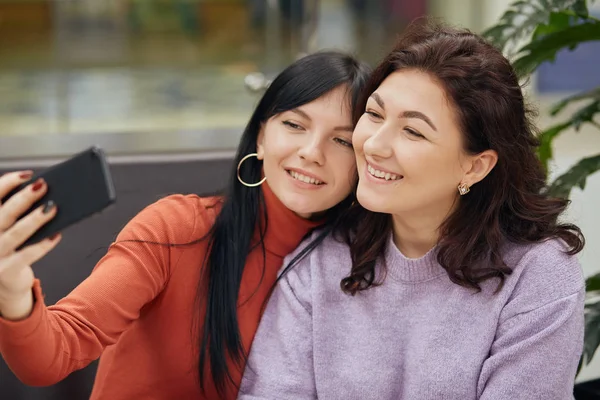 Horizontal Picture Pleasant Good Looking Adorable Friends Making Selfie Smiling — Stock Photo, Image