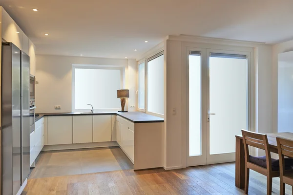 Modern kitchen in renovated house — Stock Photo, Image