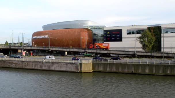 View on the canal from Brussels and Docks Bruxsel — Stock Video