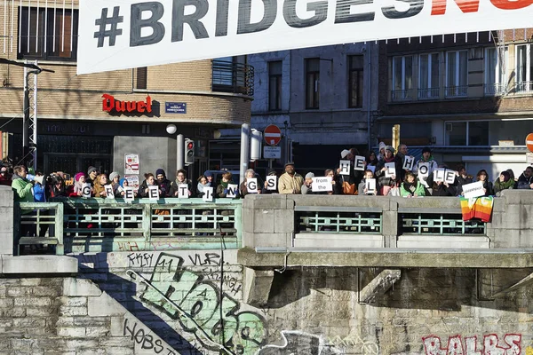 Manifestación en Bruselas para protestar contra el fascismo — Foto de Stock