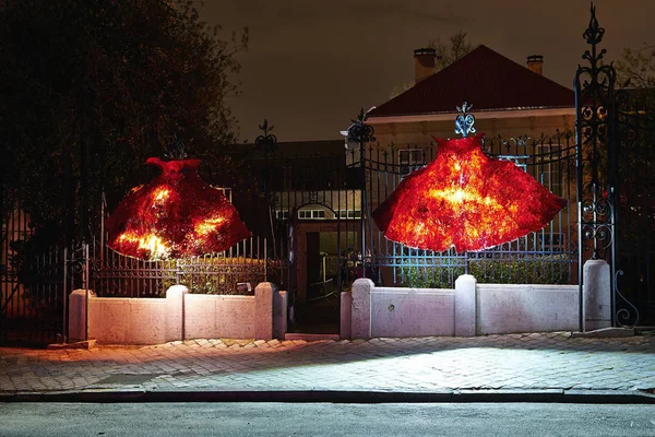 Comuna de Schaerbeek en Bruselas iluminar con luces . — Foto de Stock