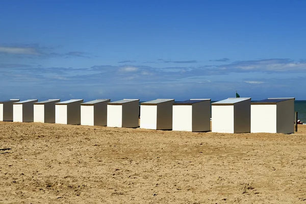 Beach cabins at the Northsea, De Panne, Belgium — Stock Photo, Image