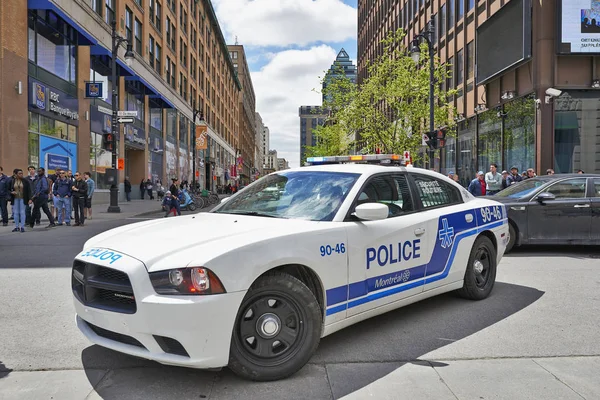 Безпеки поліція автомобіль припаркований на вулицях Монреаль — стокове фото