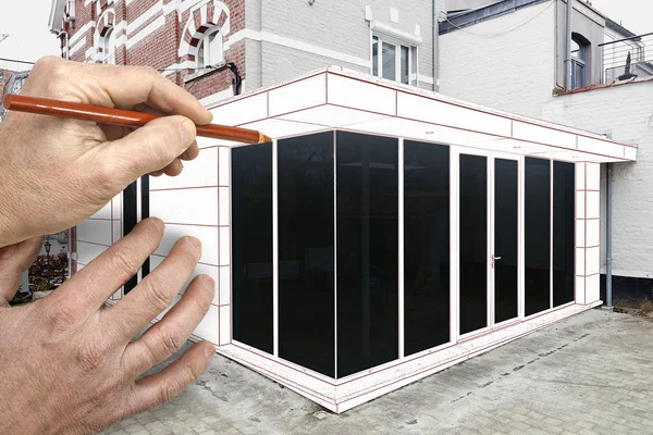 Çizim ve bir evin yeni bir modern uzantısı planlanan