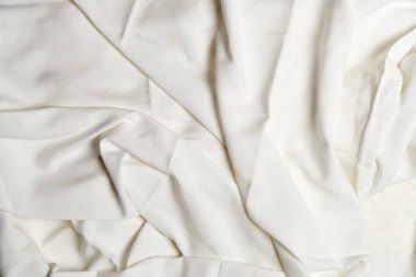 Desenli beyaz buruşuk levhalar