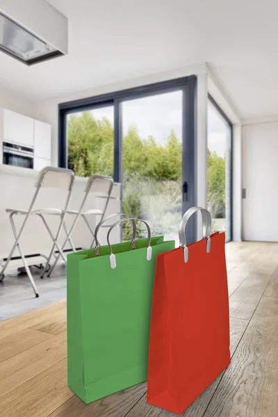 Сучасний інтер'єр квартири з двома сумками на передньому плані — стокове фото