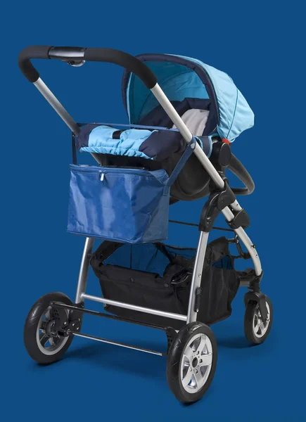 Spaziergang Mit Kinderwagen Isoliert Auf Blauem Klassiker — Stockfoto