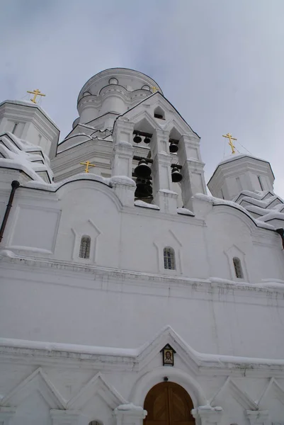 Храм Усікновення Глави Іоанна Хрестителя Дяков Москва — стокове фото