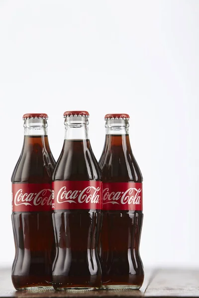 Coca cola italra palackok — Stock Fotó