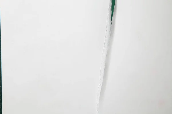白い引き裂かれた紙 — ストック写真
