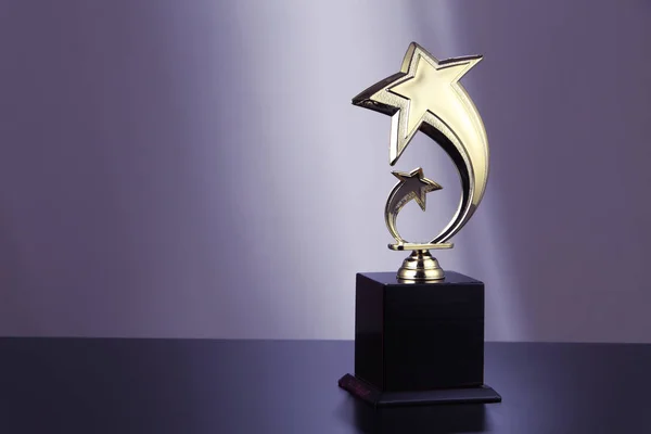 Sports trophy on table — Stock Photo, Image