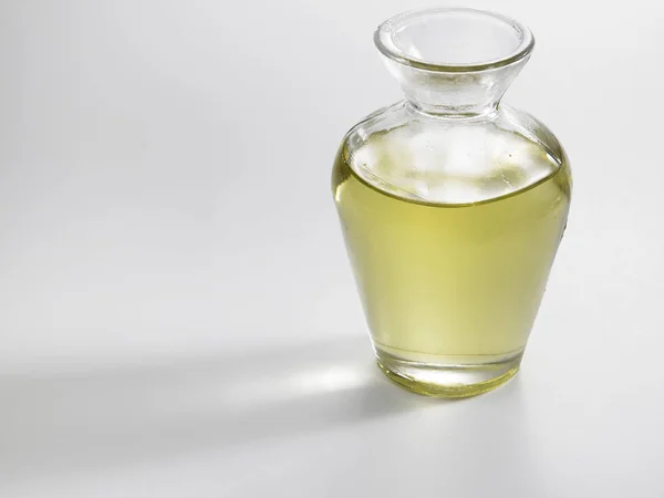 Aceite de oliva en frasco — Foto de Stock