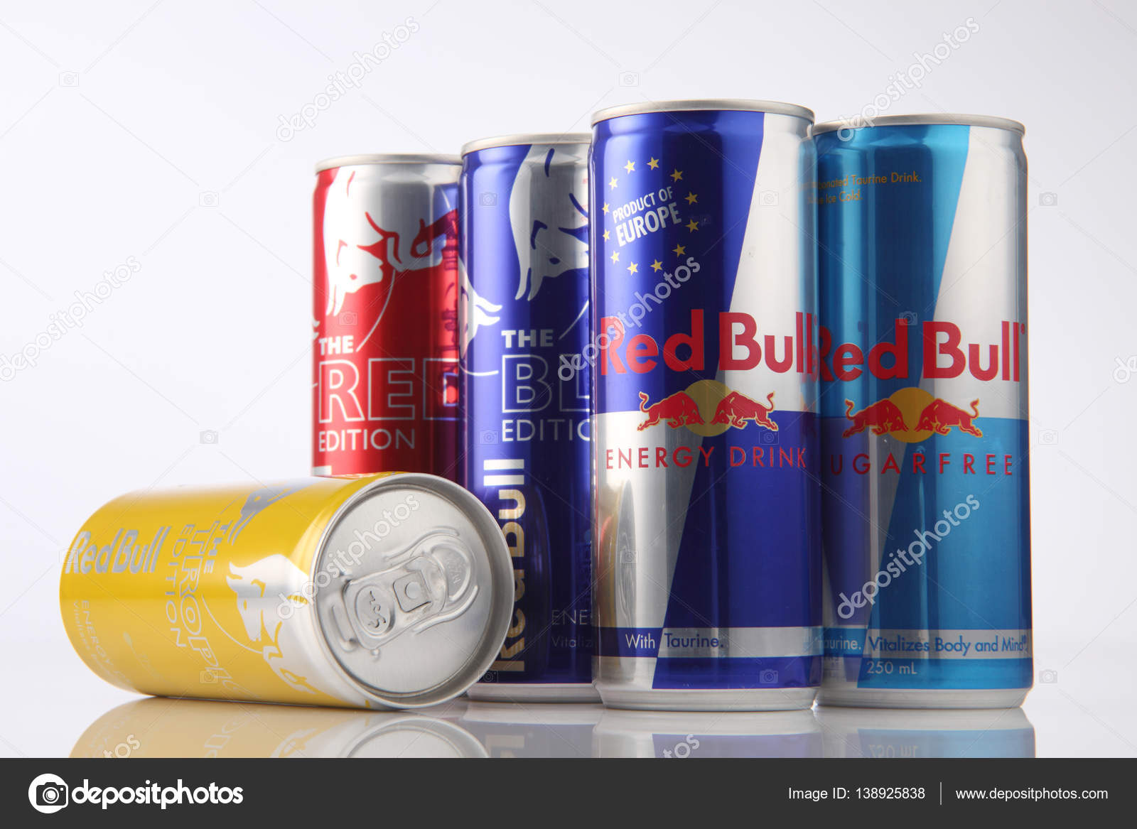 Red aluminum cans – Stock Editorial Photo © eskaylim #138925838