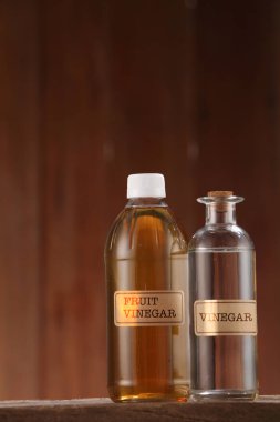 Sirkeler yazıtlı şişe