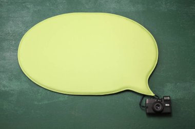 fotoğraf makinesi ile konuşma balonu