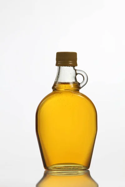 Агавский сироп в бутылке — стоковое фото