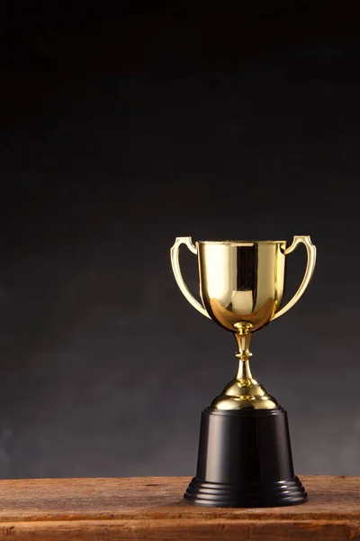 Sports trophy on table — Stock Photo, Image