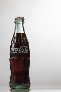 Klasik coca cola cam şişe    