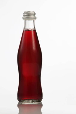 Siyah frenk üzümü içecek