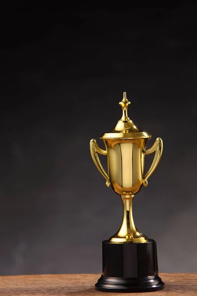 Sports trophy on table — Stock Photo, Image