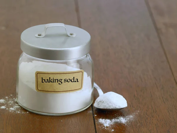 Baking soda di atas meja — Stok Foto