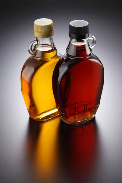 Agave and maple syrups — Stock Photo, Image