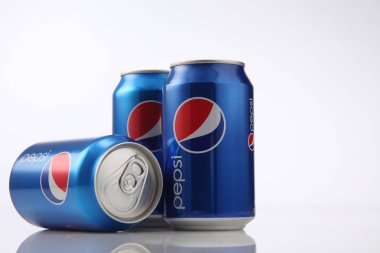 Pepsi cola kutular