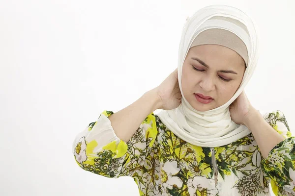 Malay Kadın Boyun Ağrısı Olan — Stok fotoğraf