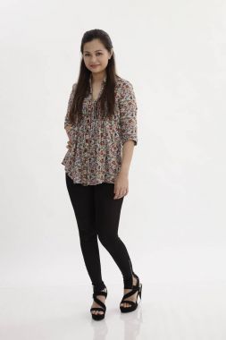 studio poz malay kadın portresi 