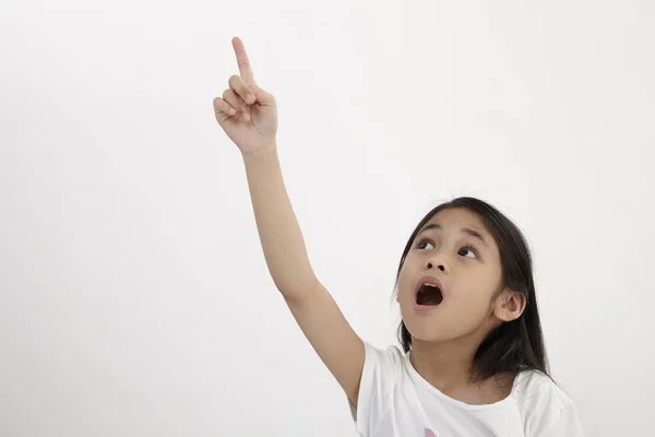 Niños Apuntando Hacia Arriba Sobre Fondo Blanco — Foto de Stock