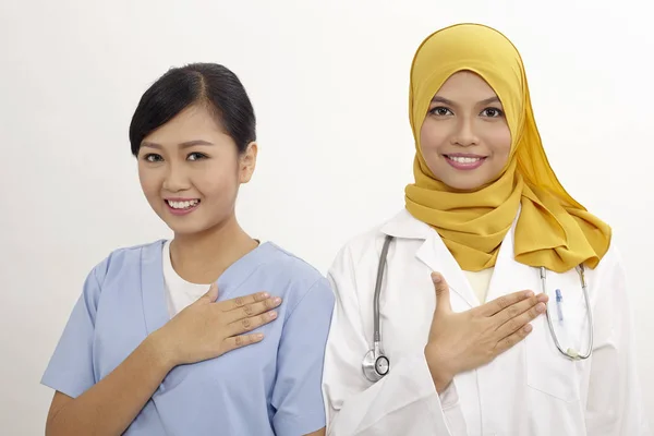 Asian Nurse Doctor Welcome Hand Sign White Background — Stock Photo, Image