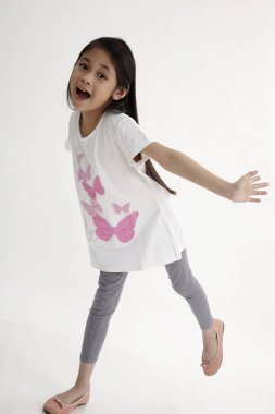 Çocuk kol, özgürlük kavramı ortaya çıkar.