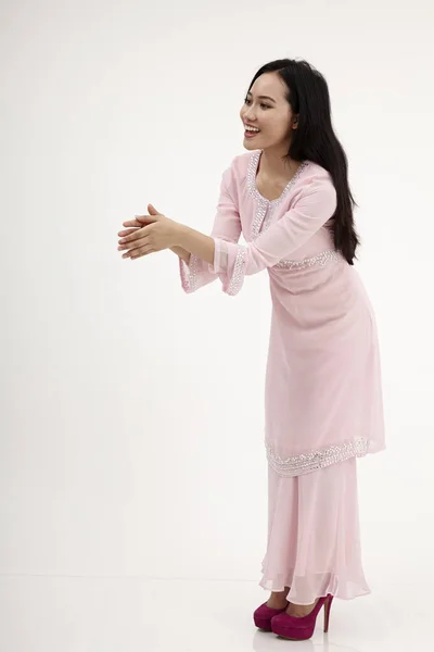 스튜디오 온라인 Kurung 말레이 — 스톡 사진