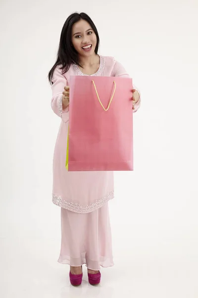 Mulher Malaia Com Baju Kurung Compras Para Raya — Fotografia de Stock