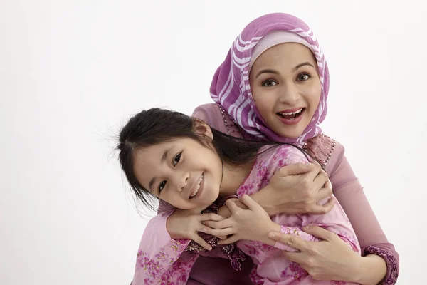 Gambar Memeluk Ibu Dan Anak — Stok Foto